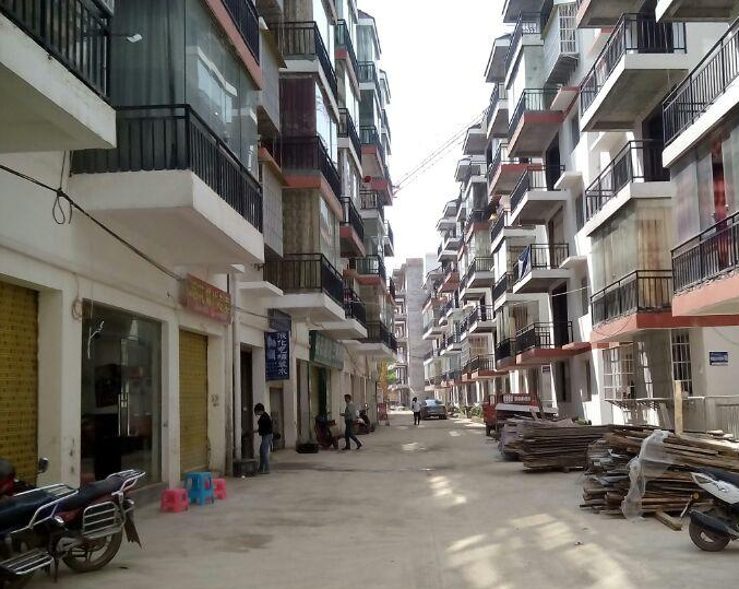 友情漆巫山早陽工程播報