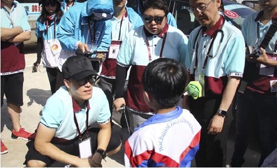 愛心活動(dòng),友情漆獻(xiàn)真情 愛心活動(dòng),友情漆獻(xiàn)真情