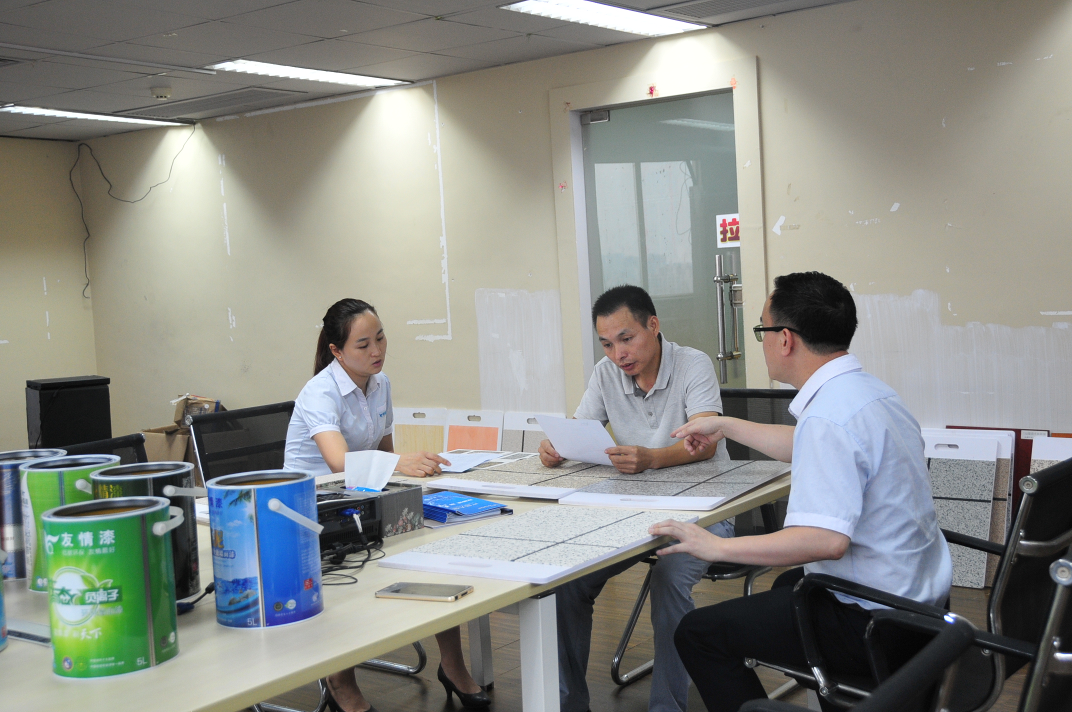 河源客戶到訪友情漆 河源客戶到訪友情漆