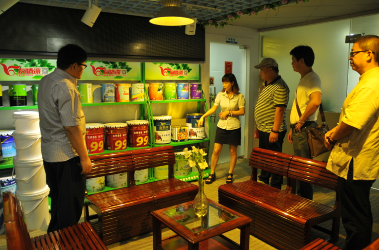 河南客戶到訪友情漆