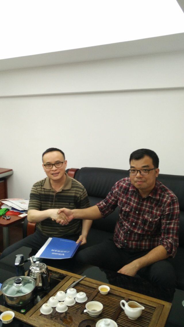 友情漆敬業(yè)專業(yè)的態(tài)度，贏得客戶合作加盟