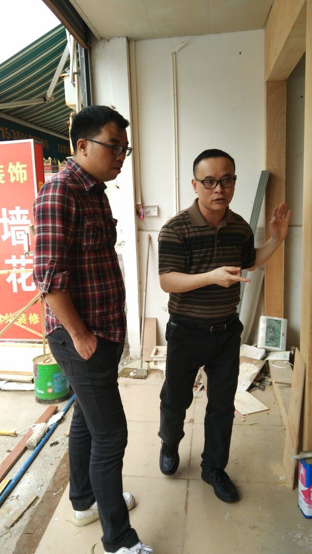 友情漆敬業(yè)專業(yè)的態(tài)度，贏得客戶合作加盟