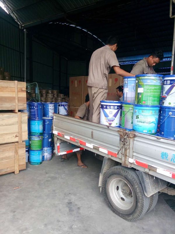 服務(wù)客戶，友情漆樣樣做足100分